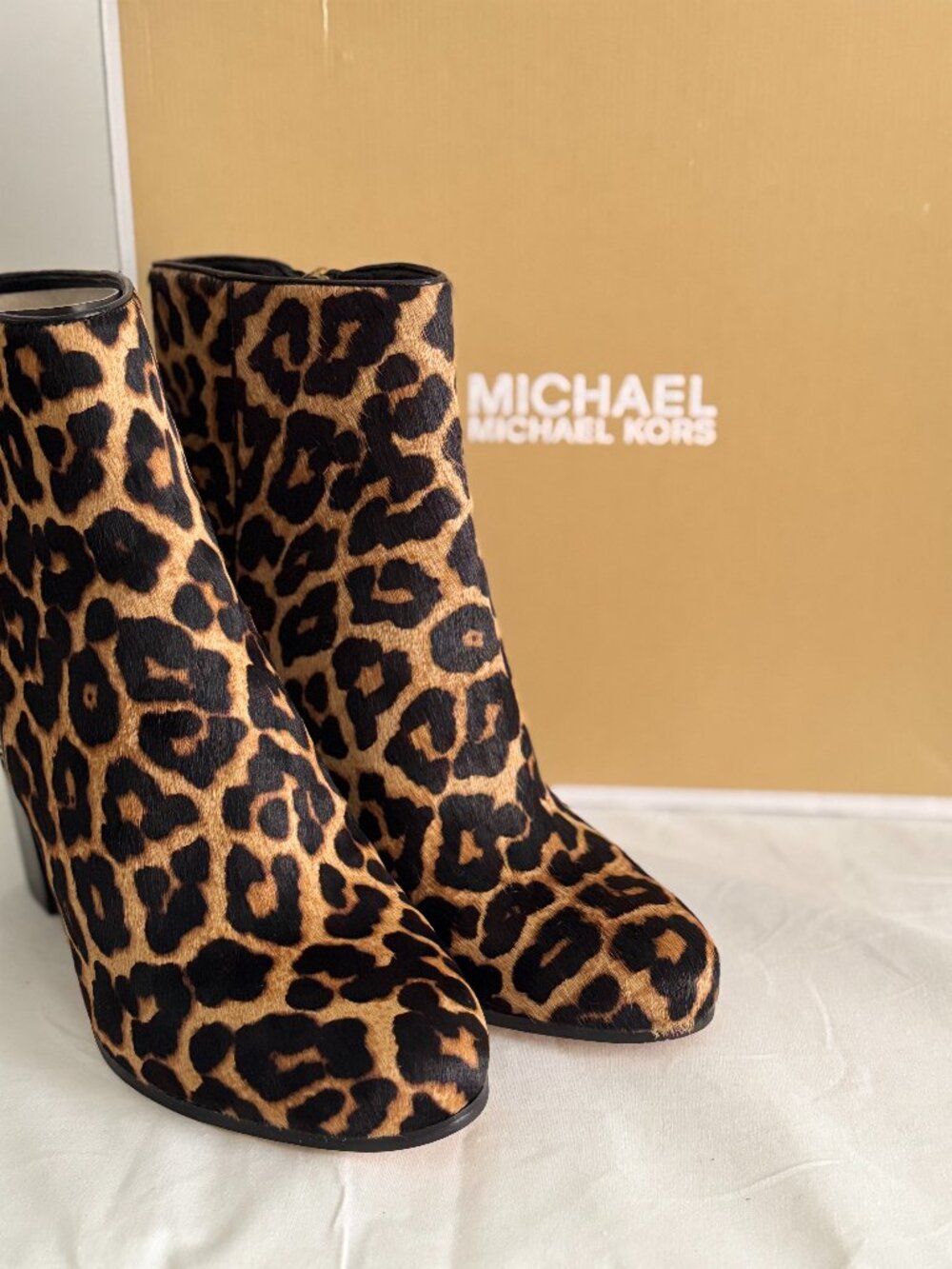 Michael Kors Margaret Leopard Print Haircalf Ankle Booties Size 9M